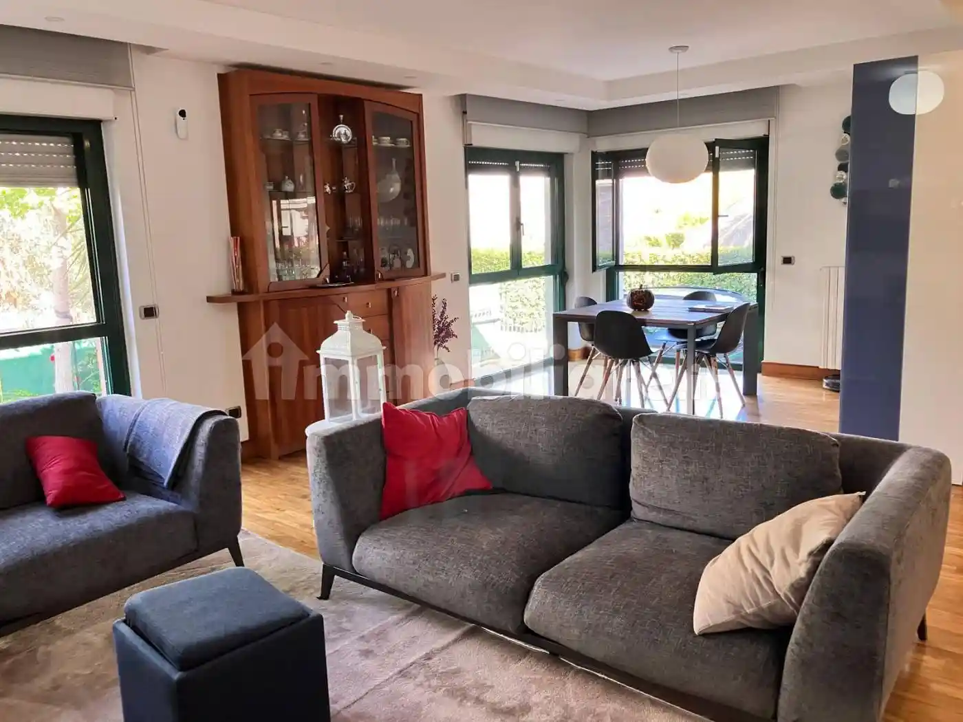 Villa in vendita a Latina