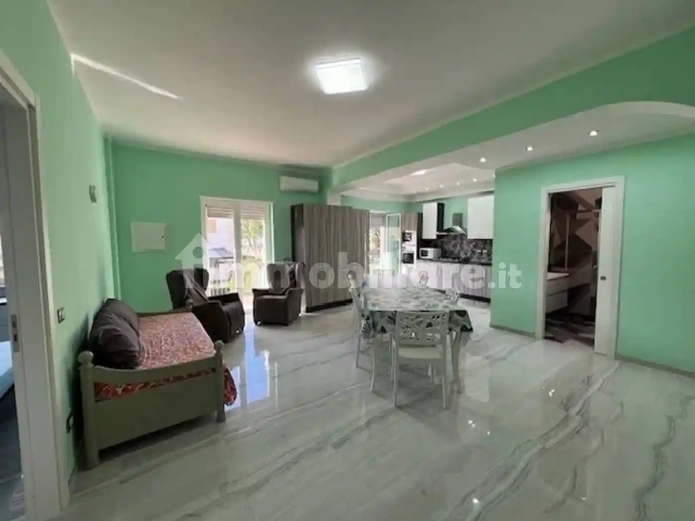 Appartamento in vendita a Falconara Albanese