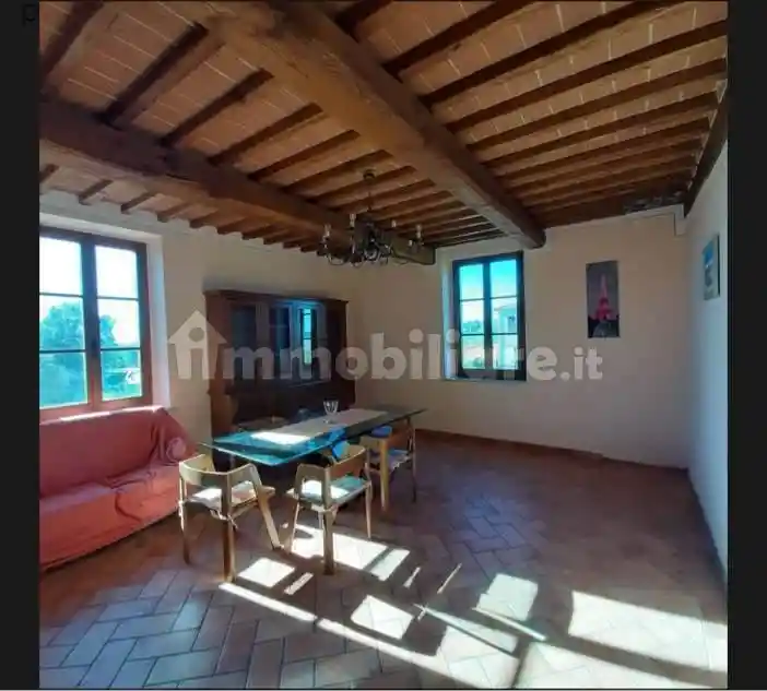 Appartamento in affitto a Asciano