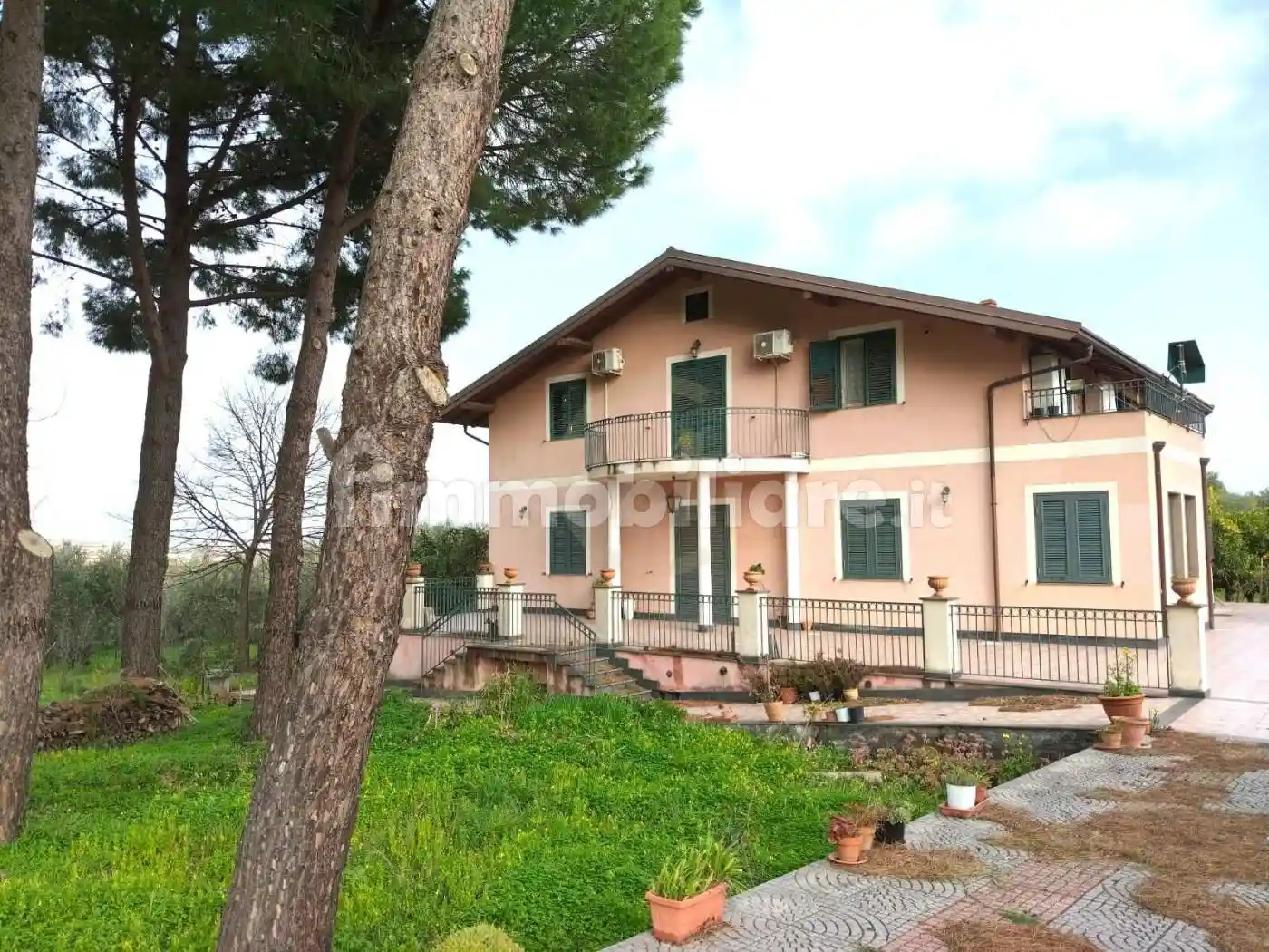 Villa in vendita a Aci Sant'Antonio