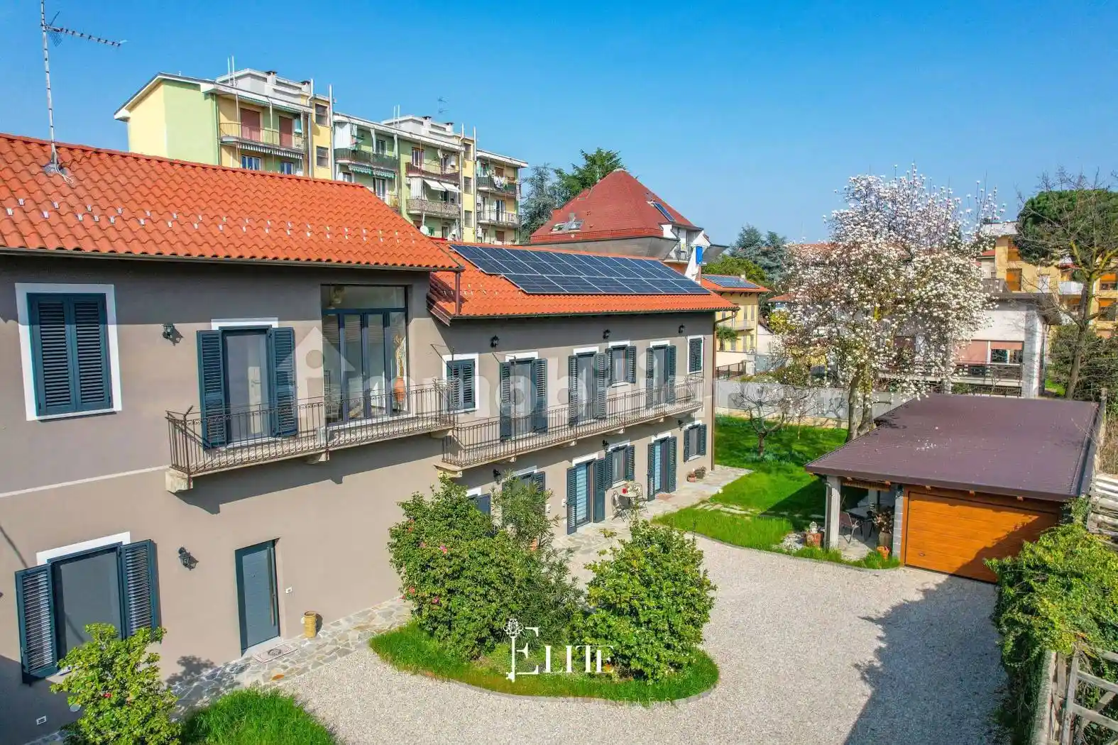 Villa in vendita a Busto Arsizio