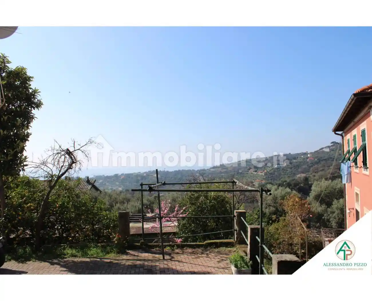 Appartamento in vendita a Varazze