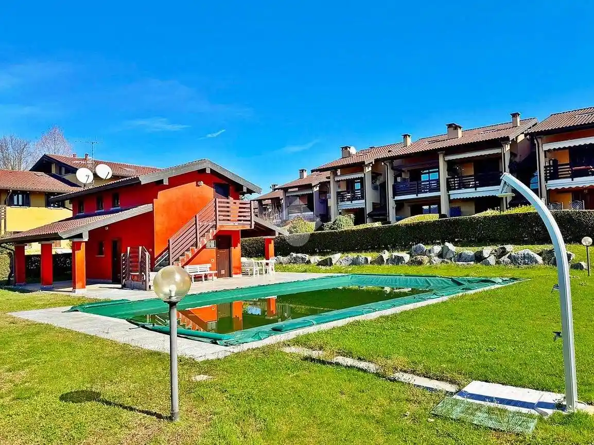 Appartamento in vendita a Monvalle