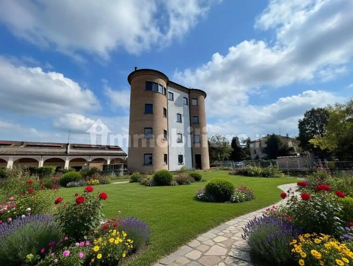 Villa in vendita a Parma