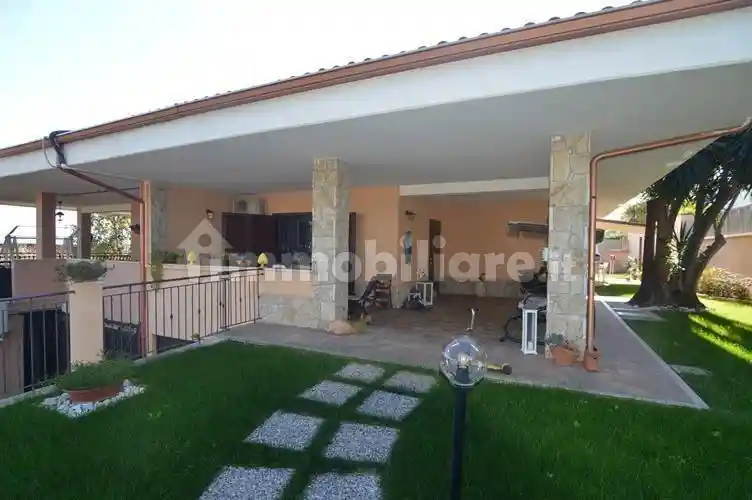 Villa in vendita a Guidonia Montecelio