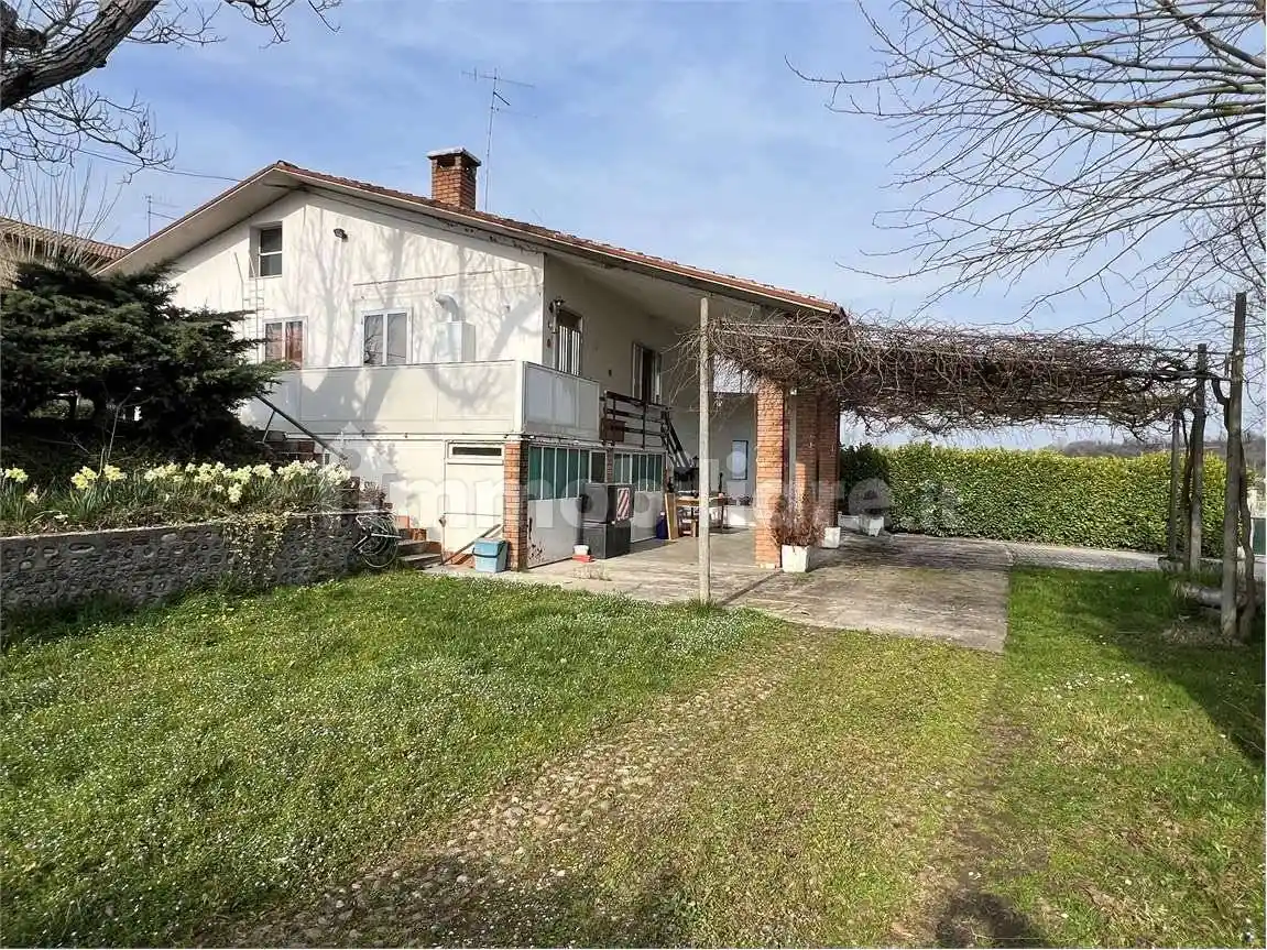 Villa in vendita a Sommacampagna