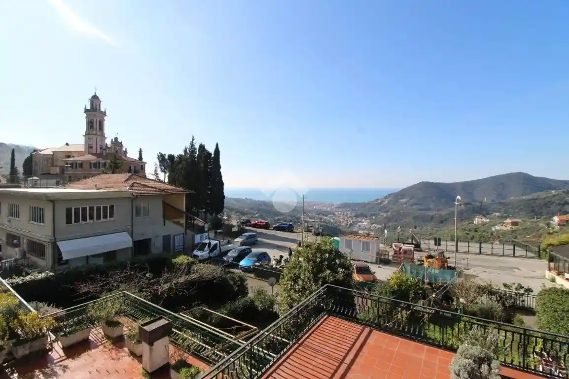 Appartamento in vendita a Leivi