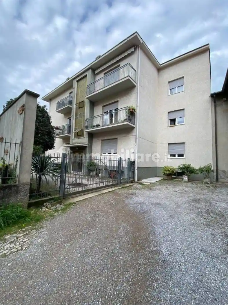 Appartamento in affitto a Giussano