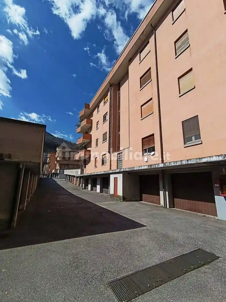 Appartamento in affitto a Garlate