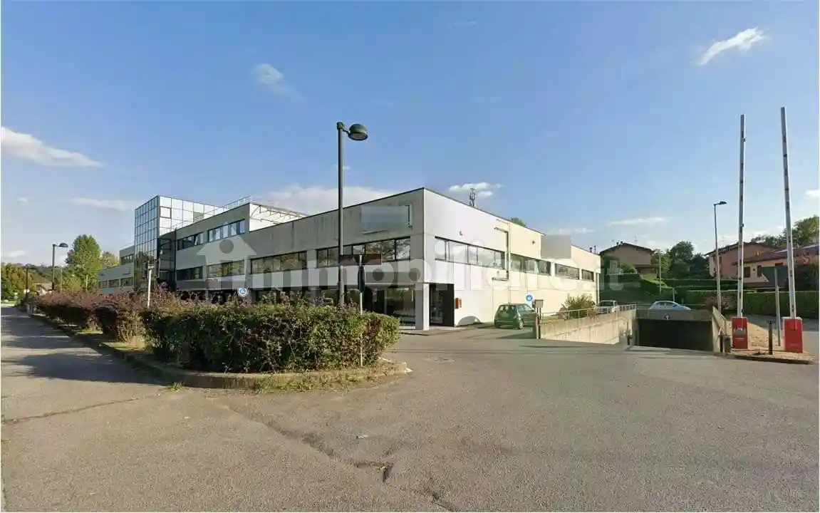 Appartamento in vendita a Erba