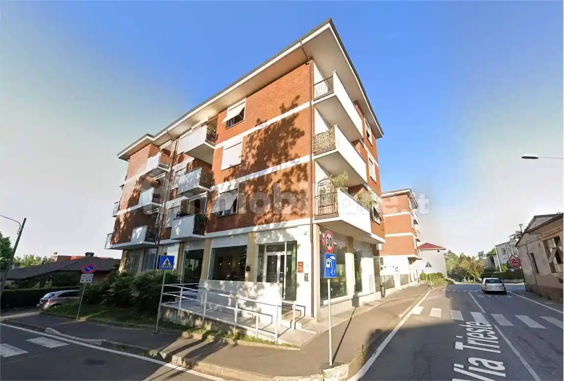 Appartamento in vendita a Figino Serenza