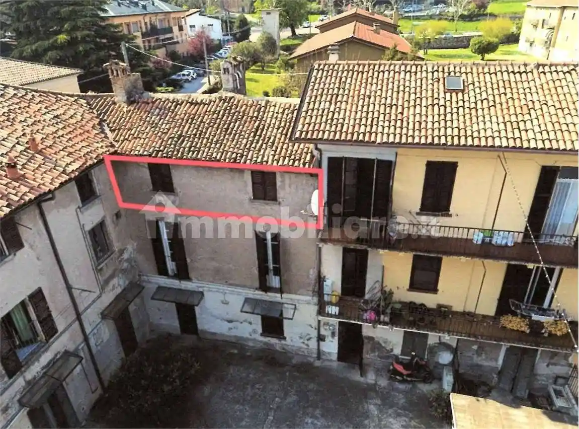 Appartamento in vendita a Erba