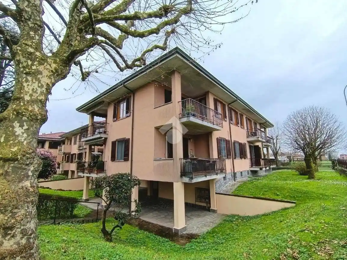 Appartamento in vendita a Robecco sul Naviglio