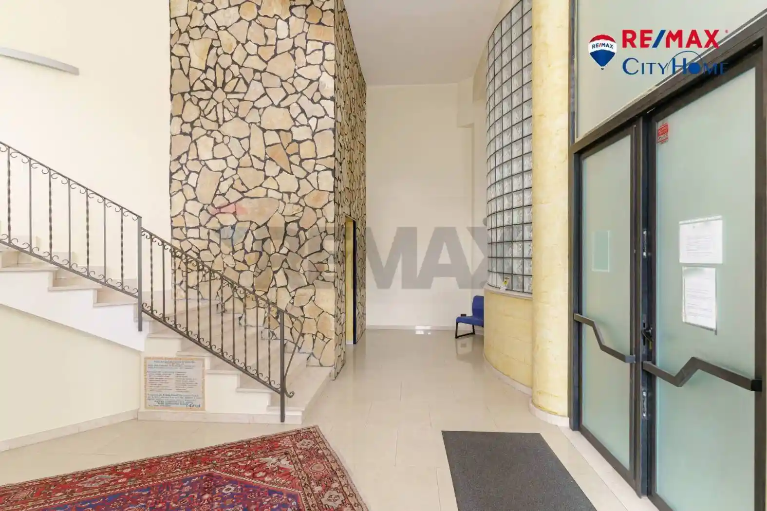 Palazzo - Edificio in vendita a Aci Sant'Antonio