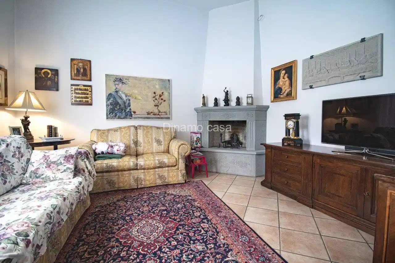 Casa indipendente in vendita a Prato