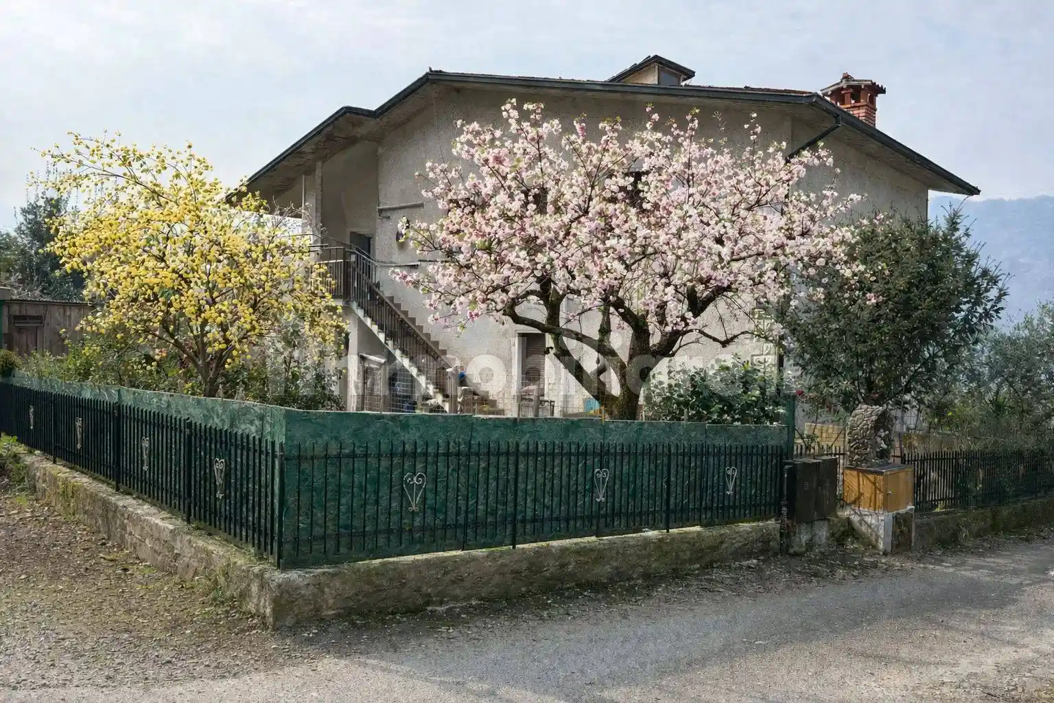 Appartamento in vendita a Sale Marasino