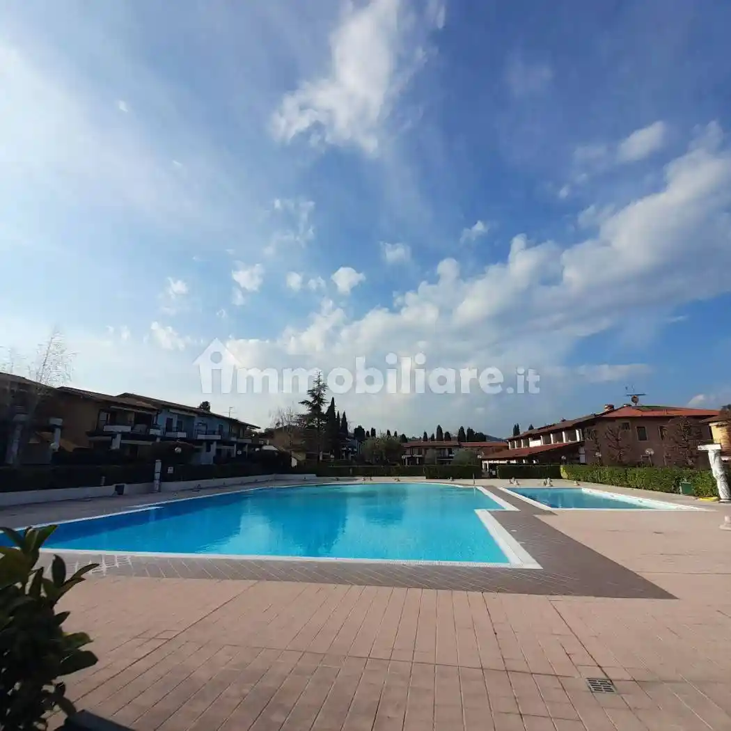 Appartamento in affitto a Padenghe sul Garda