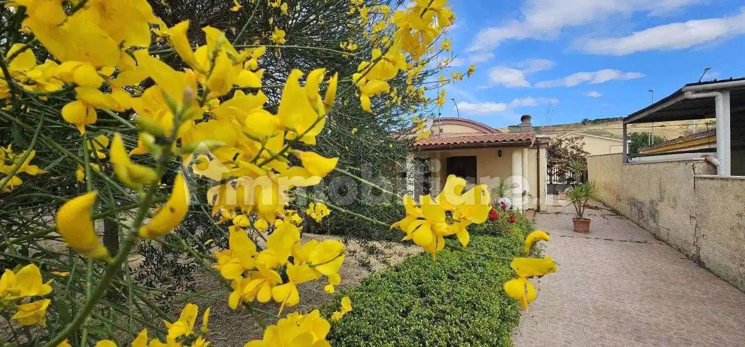 Casa indipendente in vendita a Cerignola