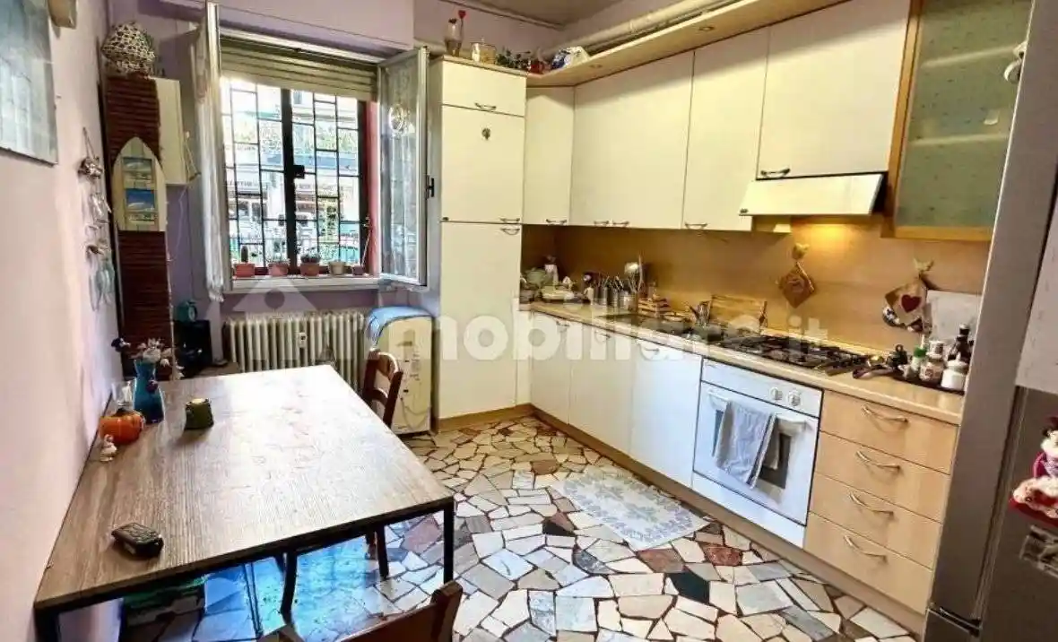 Appartamento in vendita a Casalecchio di Reno