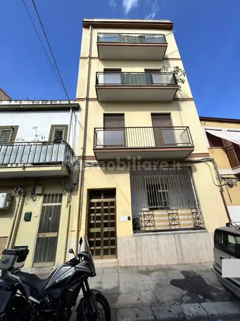 Appartamento in vendita a Palermo