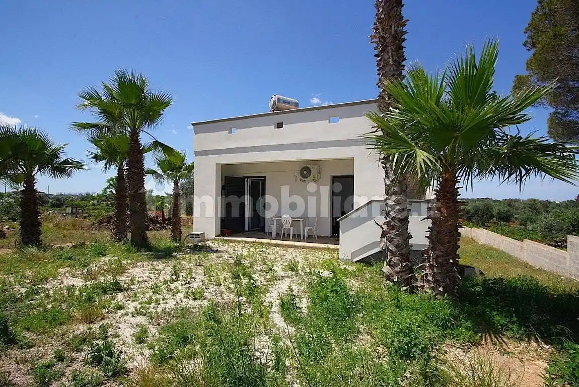Villa in vendita a Parabita