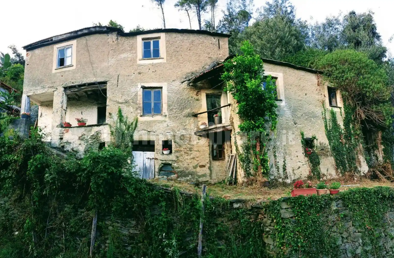 Casa indipendente in vendita a Varazze