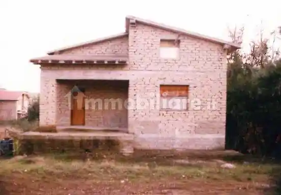 Villa in vendita a Aprilia