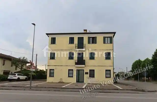 Appartamento in vendita a Granze