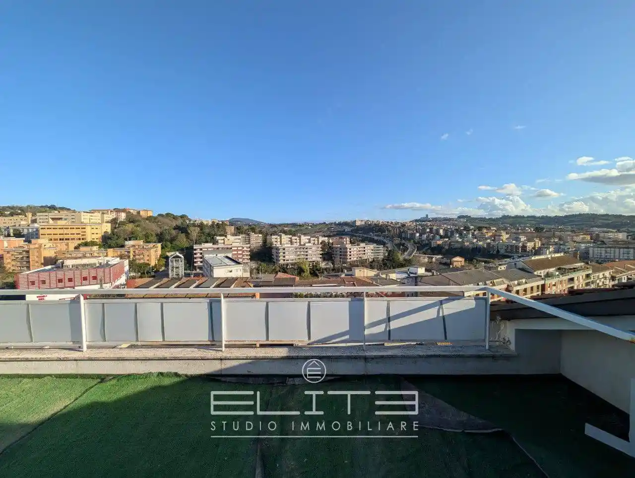 Attico - Mansarda in vendita a Ancona