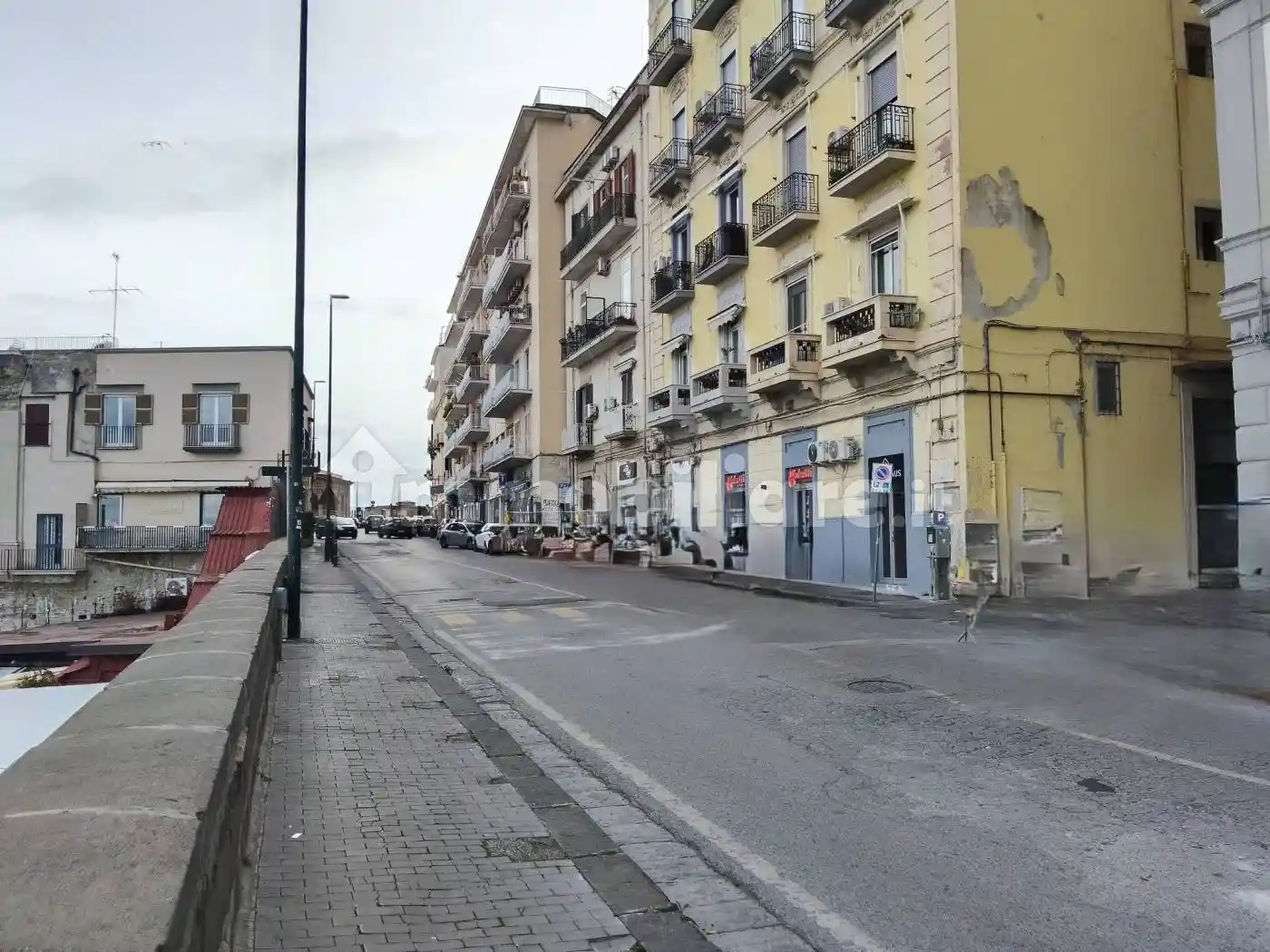 Appartamento in vendita a Napoli