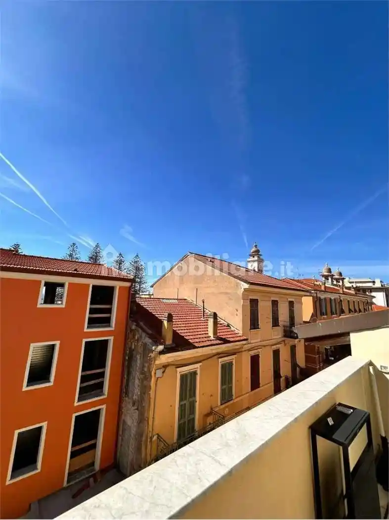 Appartamento in vendita a Bordighera