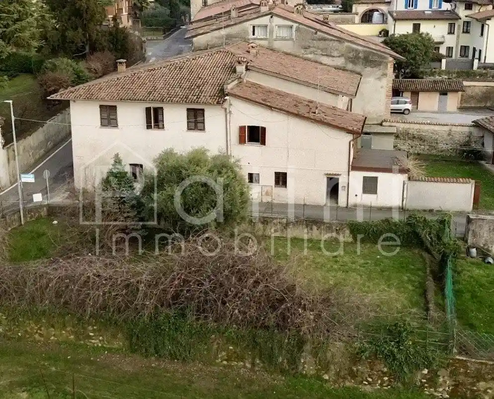 Casa indipendente in vendita a Passirano