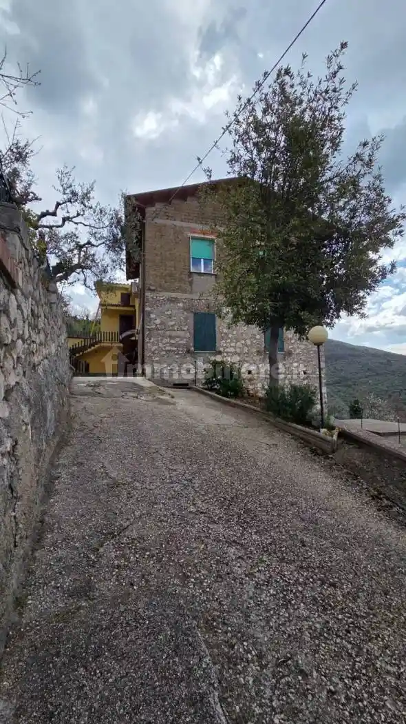 Appartamento in vendita a Piglio