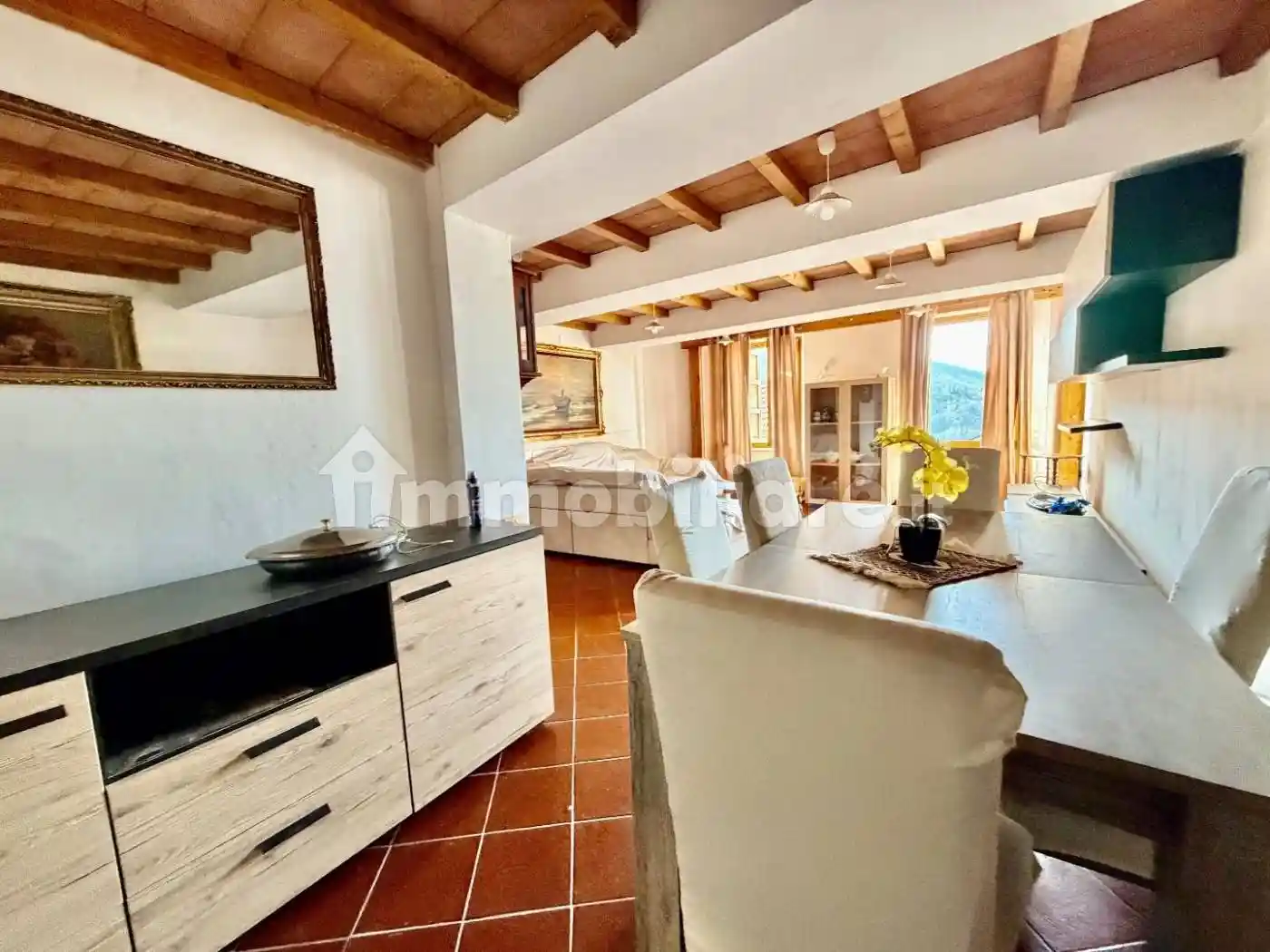 Casa indipendente in vendita a Massa