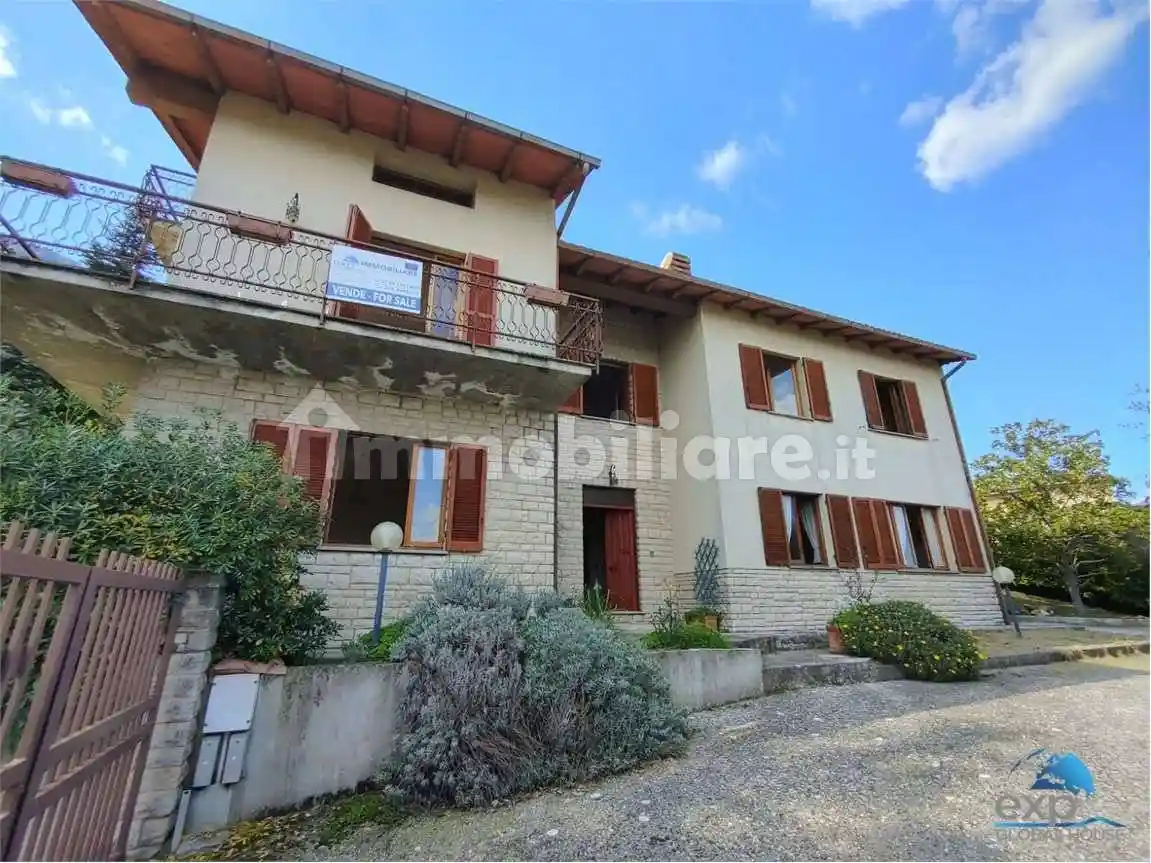 Villa in vendita a Stroncone