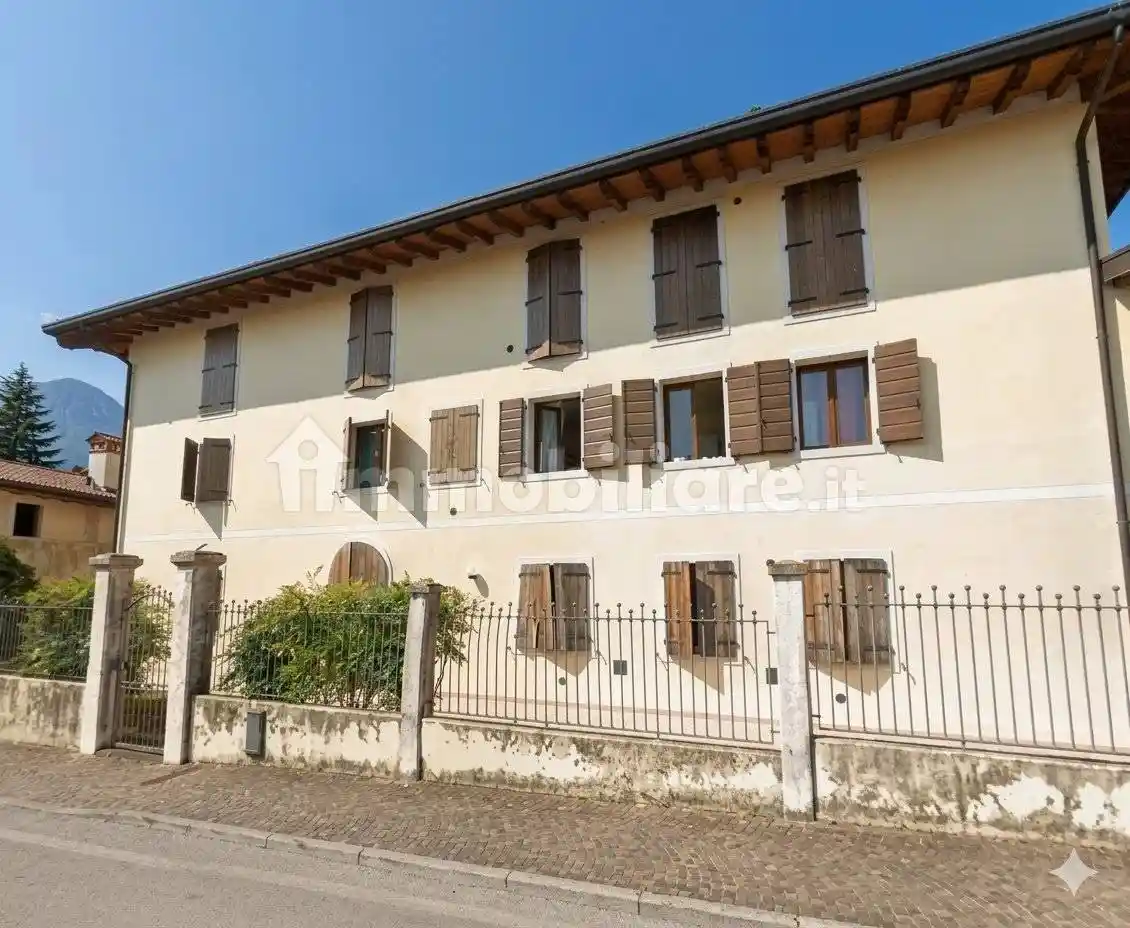 Palazzo - Edificio in vendita a Pordenone