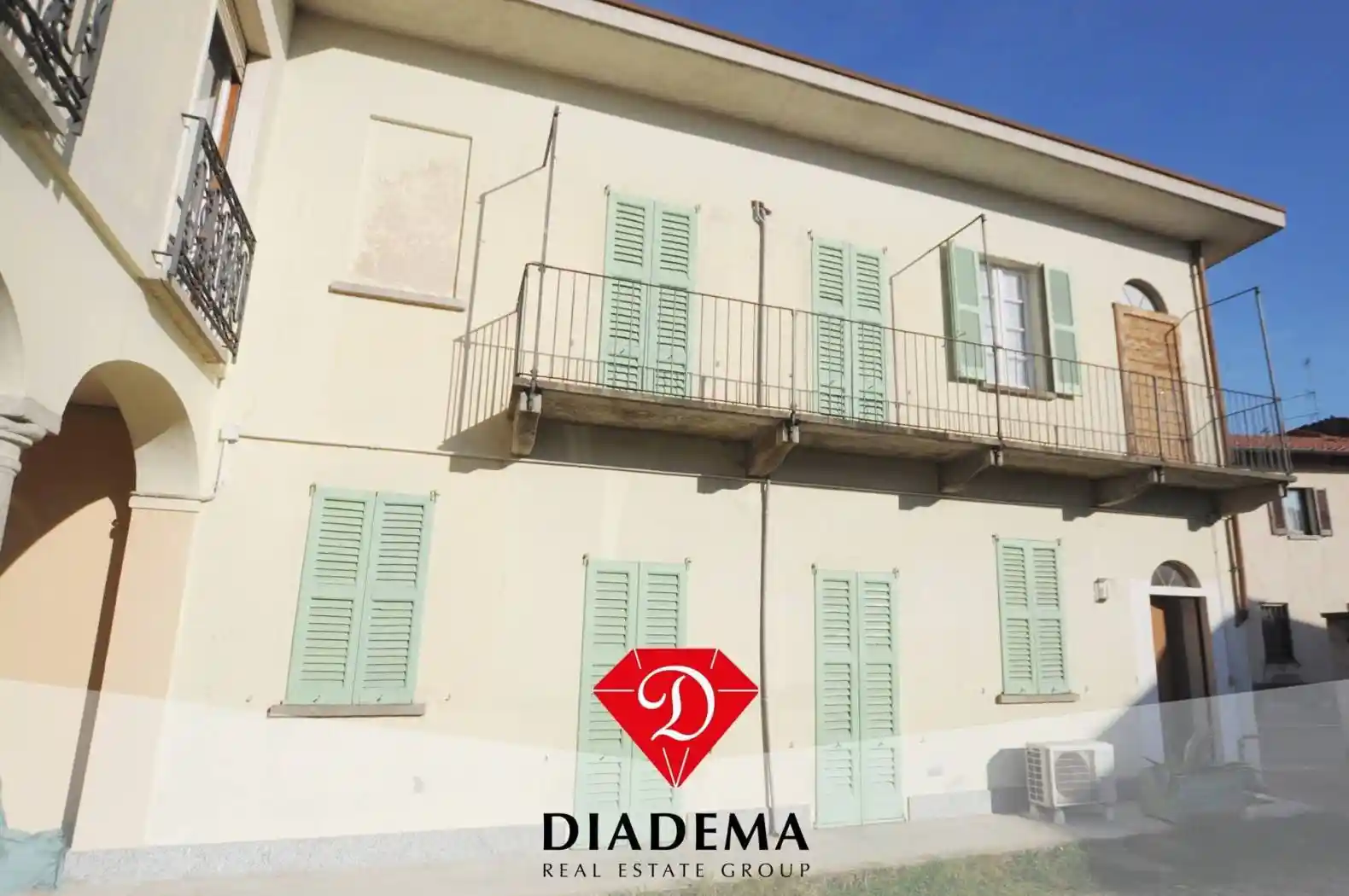 Appartamento in vendita a Jerago con Orago