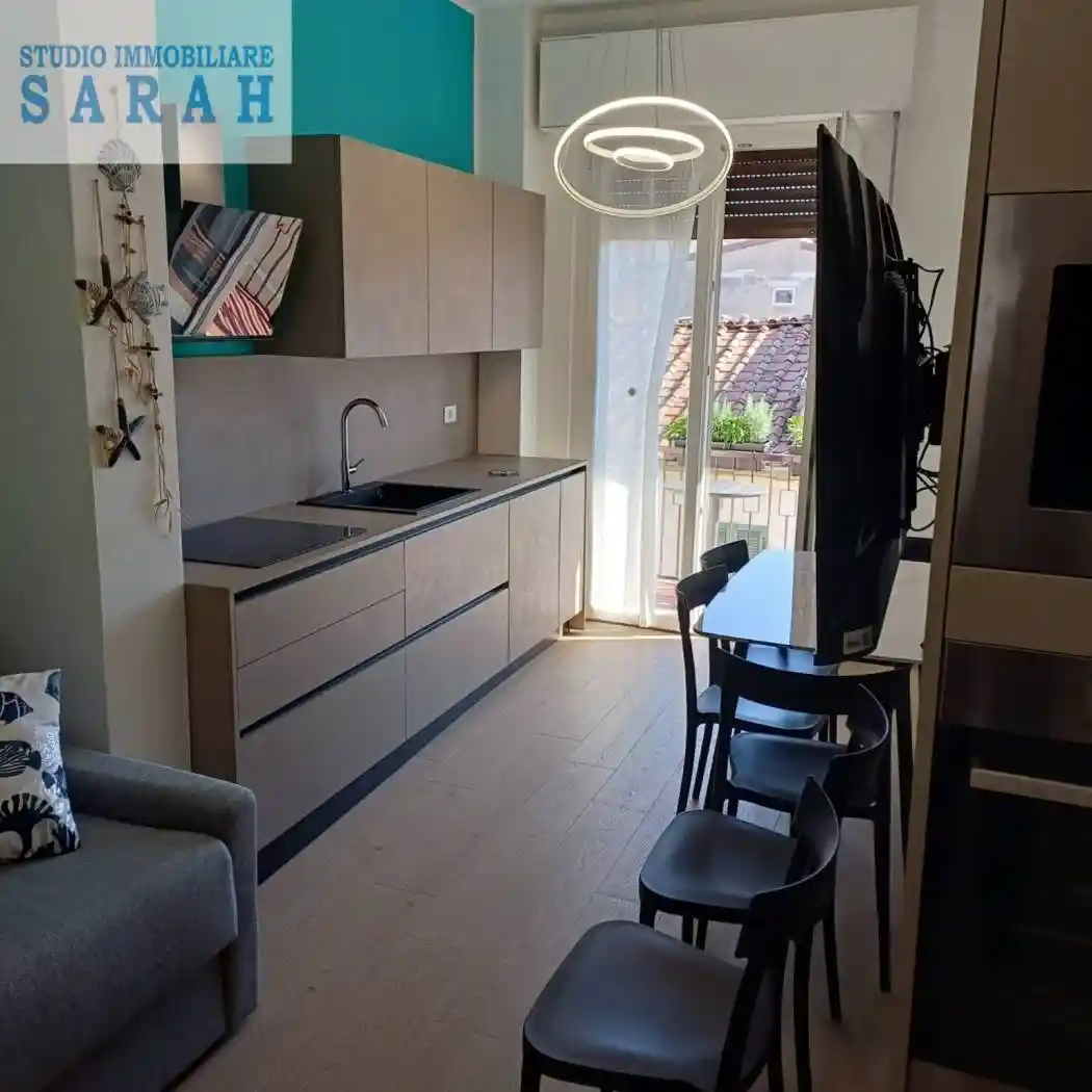 Appartamento in affitto a Viareggio