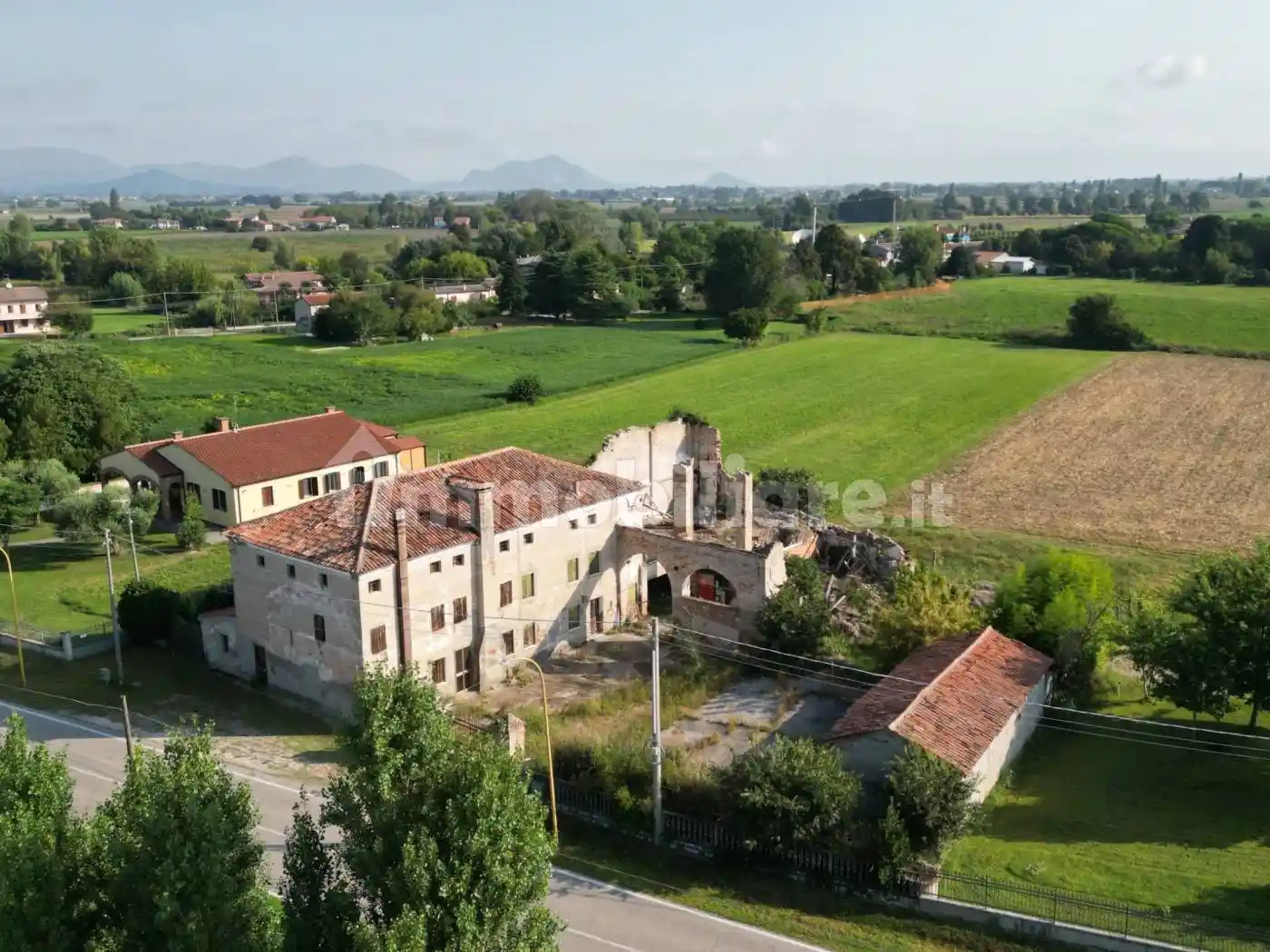 Rustico - Casale in vendita a Villa Estense