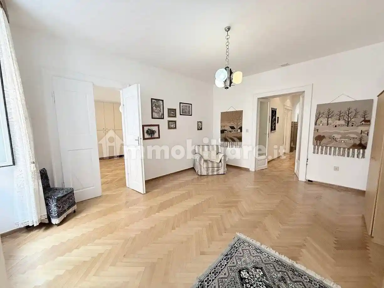 Appartamento in vendita a Trieste