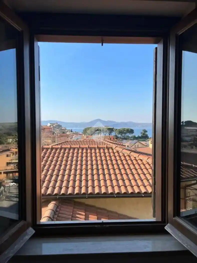 Appartamento in vendita a Anguillara Sabazia