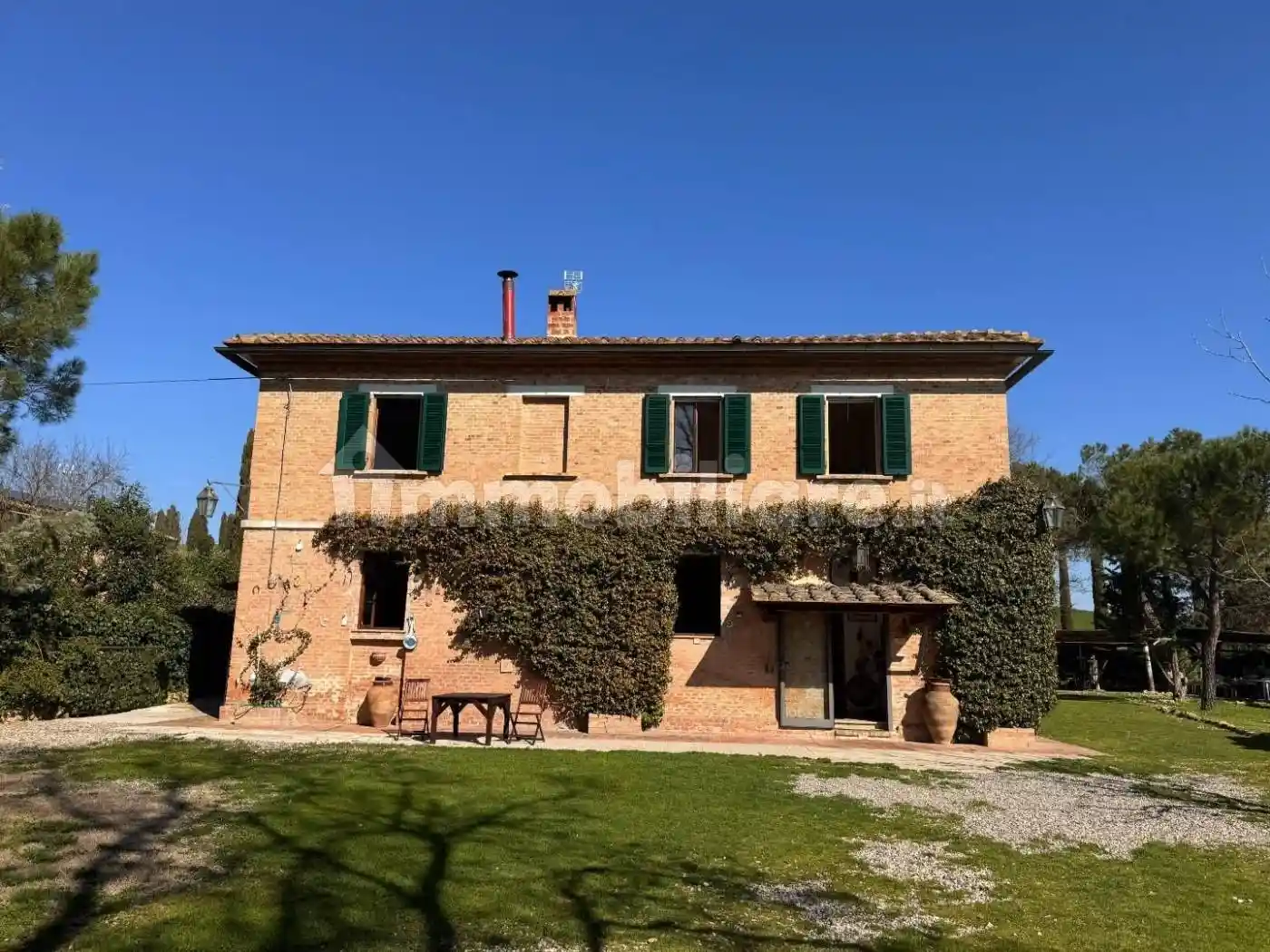 Villa in vendita a Asciano