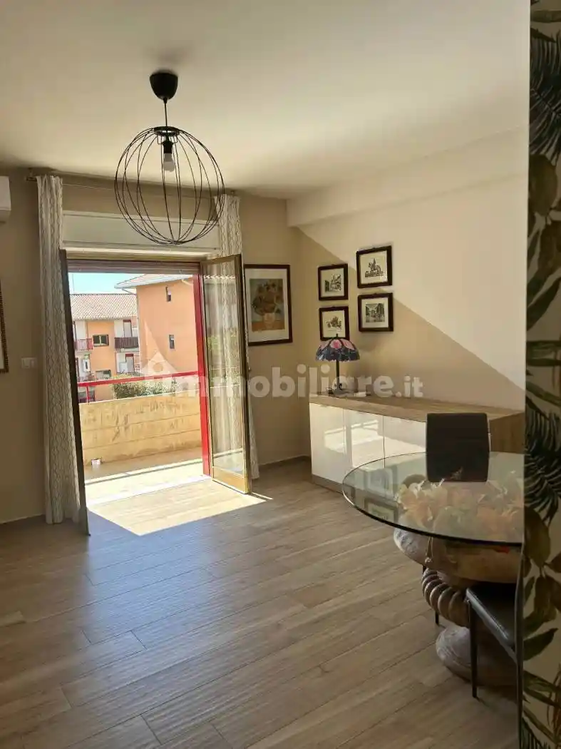 Appartamento in affitto a Aci Castello