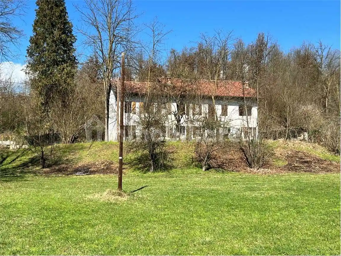 Rustico - Casale in vendita a Capriglio