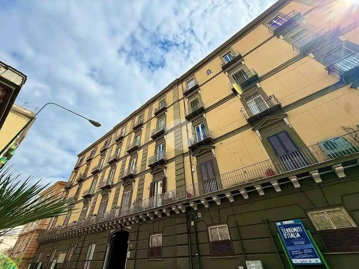 Appartamento in vendita a Napoli