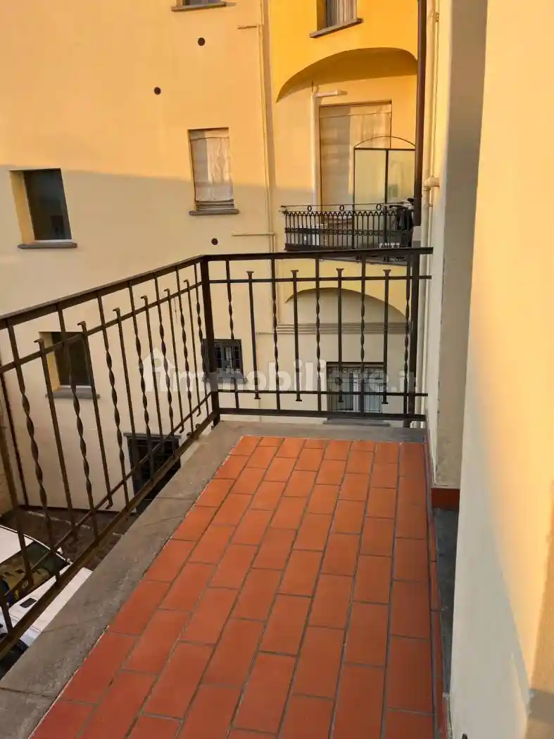 Palazzo - Edificio in affitto a Forlì