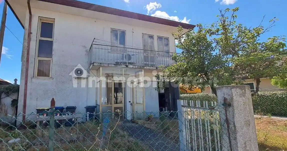 Villa in vendita a Campagna Lupia