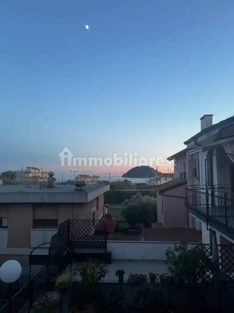 Appartamento in vendita a Albenga