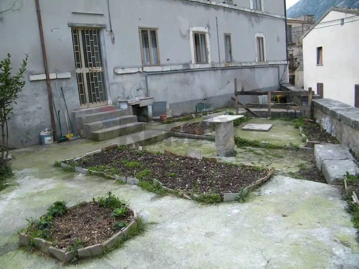 Appartamento in affitto a Lama dei Peligni