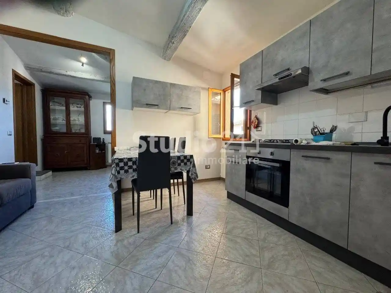 Appartamento in vendita a Castelfranco Piandisco